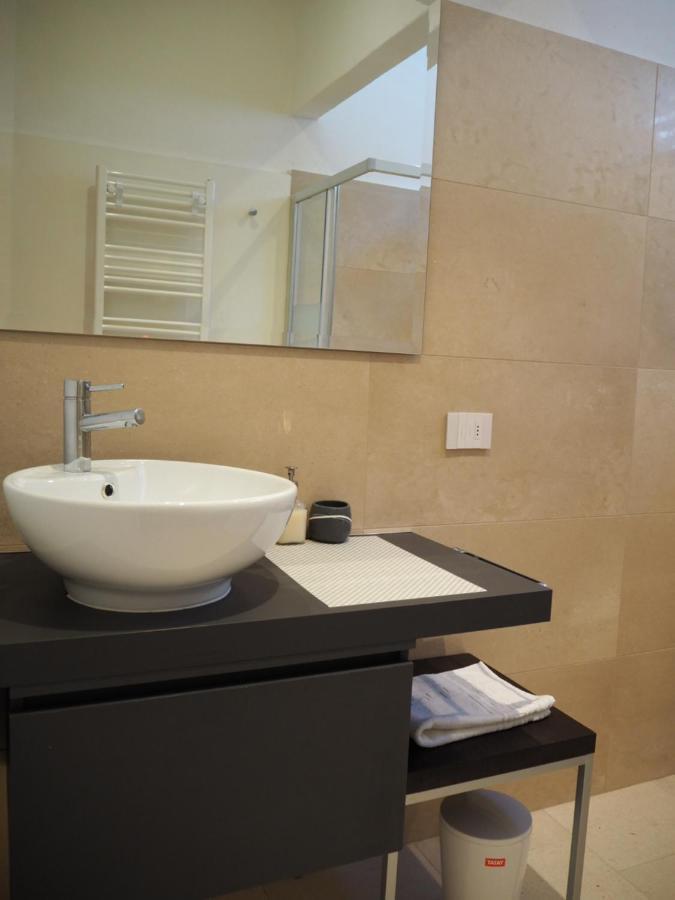Liza'S Suite'S - Room'S With A View Sala Comacina Exterior foto